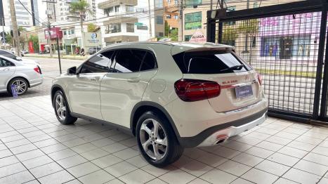 MERCEDES-BENZ GLA 200 1.6 16V 4P FLEX CGI ENDURO TURBO AUTOMTICO, Foto 9