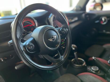 MINI Cooper 2.0 16V 4P TWINPOWER JOHN COOPER WORKS STEPTRONIC AUTOMTICO, Foto 13