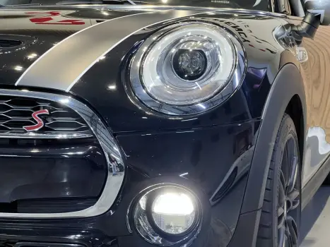 MINI Cooper 2.0 S 16V EXCLUSIVE TURBO, Foto 6