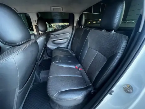 MITSUBISHI L 200 Triton 2.4 16V SPORT GLS CABINE DUPLA TURBO DIESEL AUTOMTICO, Foto 14