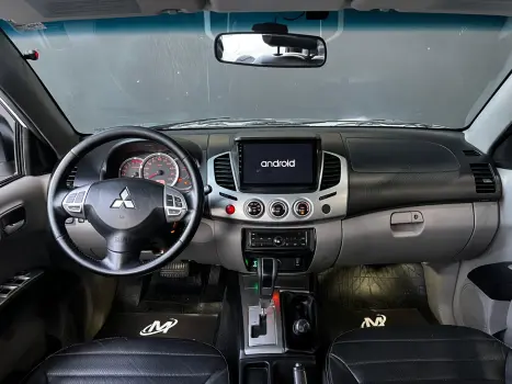 MITSUBISHI L 200 Triton , Foto 9