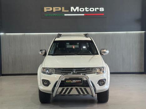 MITSUBISHI L 200 Triton , Foto 1