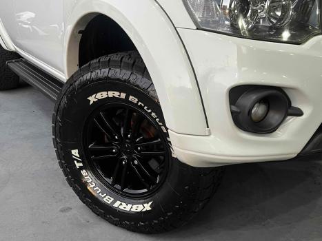 MITSUBISHI L 200 Triton , Foto 2