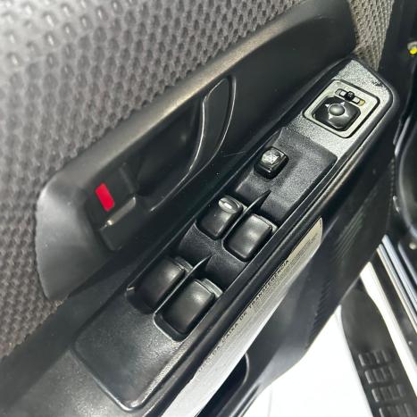MITSUBISHI Pajero TR4 2.0 16V 4P 4X4 FLEX, Foto 13