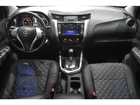 NISSAN Frontier 2.3 ATTACK CABINE DUPLA 4X4 BI-TURBO DIESEL AUTOMTICO, Foto 3