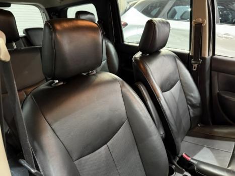 NISSAN Grand Livina 1.8 16V 4P SL FLEX AUTOMTICO, Foto 5