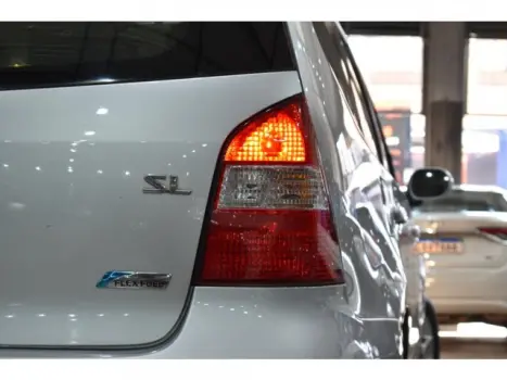 NISSAN Grand Livina 1.8 16V 4P SL FLEX AUTOMTICO, Foto 2