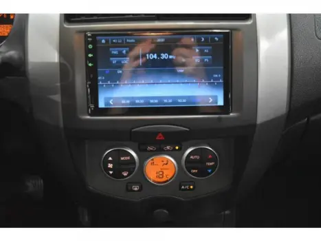 NISSAN Grand Livina 1.8 16V 4P SL FLEX AUTOMTICO, Foto 16