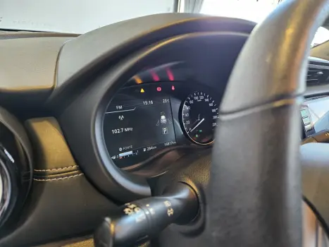 NISSAN Kicks 1.6 16V 4P FLEXSTART EXCLUSIVE XTRONIC AUTOMTICO CVT, Foto 6