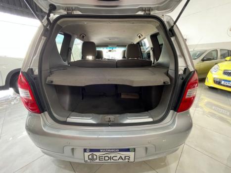 NISSAN Livina 1.8 16V SL 4P FLEX, Foto 15