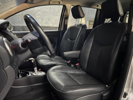 NISSAN Livina 1.8 16V 4P SL X-GEAR FLEX AUTOMTICO, Foto 12
