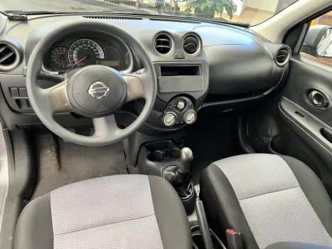NISSAN March 1.0 12V 4P S FLEX, Foto 18