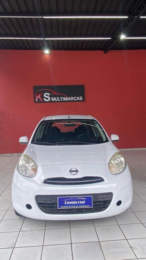 NISSAN March 1.0 16V 4P S FLEX, Foto 4
