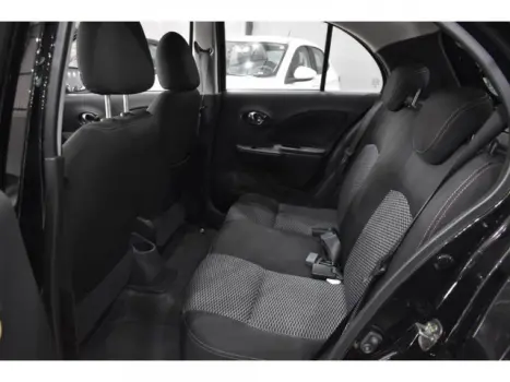 NISSAN March 1.0 16V 4P SV FLEX, Foto 6