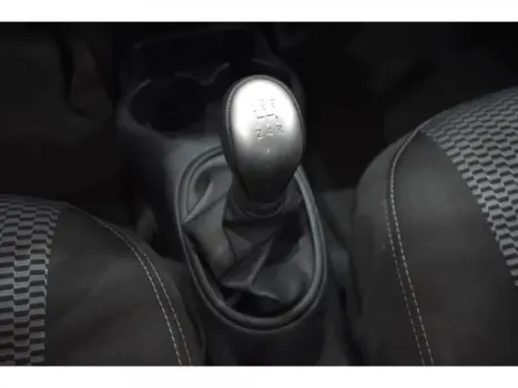 NISSAN March 1.0 16V 4P SV FLEX, Foto 9