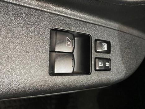 NISSAN March 1.0 16V 4P ACTIVE FLEX, Foto 4