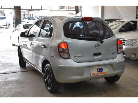 NISSAN March 1.6 16V 4P S FLEX, Foto 2