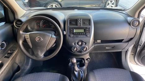 NISSAN March 1.6 16V 4P SV FLEX, Foto 4