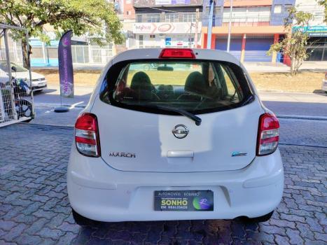 NISSAN March 1.6 16V 4P SV FLEX, Foto 13