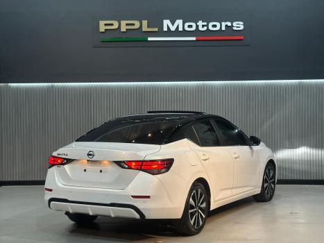 NISSAN Sentra , Foto 4