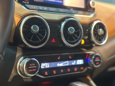 NISSAN Sentra , Foto 12