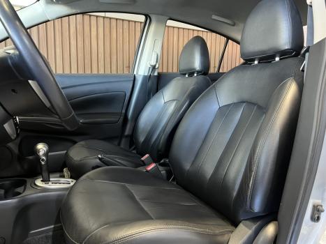NISSAN Versa Sedan , Foto 19