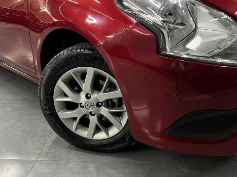 NISSAN Versa Sedan , Foto 2