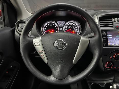 NISSAN Versa Sedan , Foto 10
