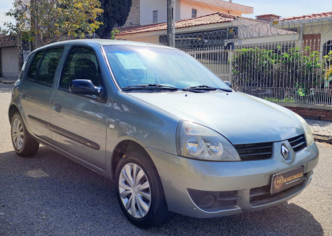 RENAULT Clio Hatch 1.0 16V 4P AUTHENTIQUE, Foto 2