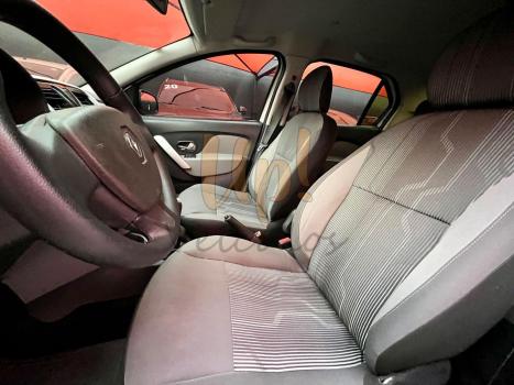 RENAULT Logan 1.0 16V 4P FLEX EXPRESSION, Foto 14