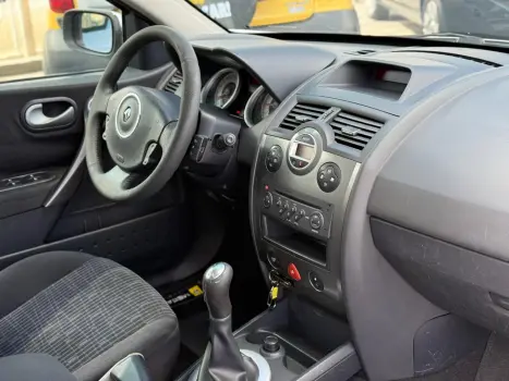 RENAULT Megane Grand Tour 1.6 16V 4P FLEX DYNAMIQUE, Foto 6