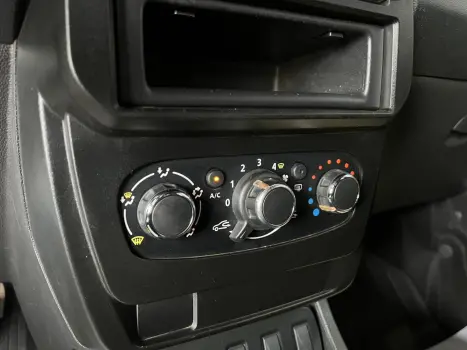 RENAULT Oroch , Foto 14