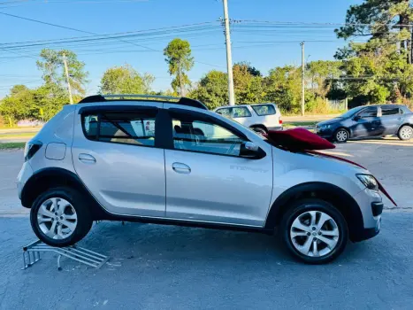 RENAULT Sandero 1.6 16V 4P FLEX SCE STEPWAY DINAMIQUE EASY-R AUTOMATIZADO, Foto 17