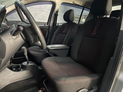 RENAULT Sandero 1.6 16V 4P FLEX STEPWAY AUTOMTICO, Foto 15