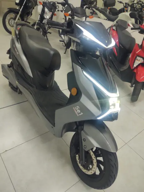 SHINERAY SE1 2000W, Foto 1