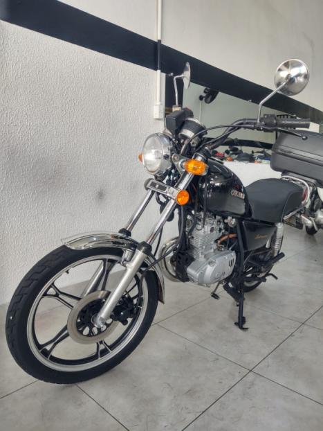 SUZUKI Intruder 125 , Foto 5