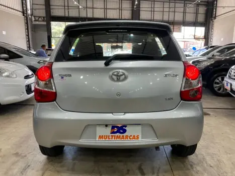 TOYOTA Etios Hatch 1.3 16V 4P FLEX X, Foto 11