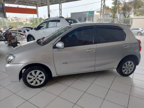 TOYOTA Etios Hatch 1.3 16V 4P FLEX XS, Foto 7