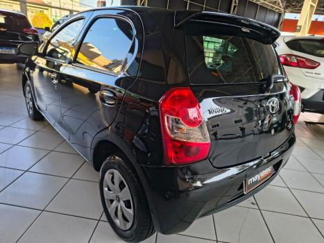 TOYOTA Etios Hatch 1.3 16V 4P FLEX X, Foto 8
