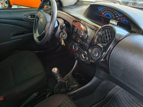 TOYOTA Etios Hatch 1.3 16V 4P FLEX X, Foto 12