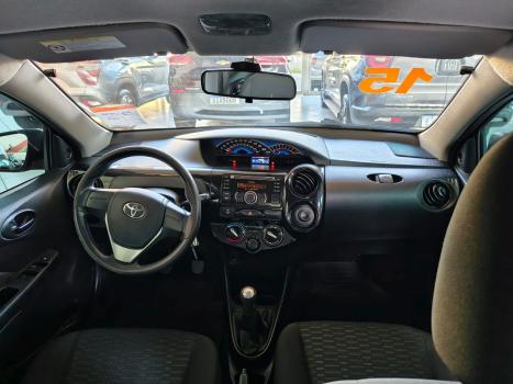 TOYOTA Etios Hatch 1.3 16V 4P FLEX X, Foto 13