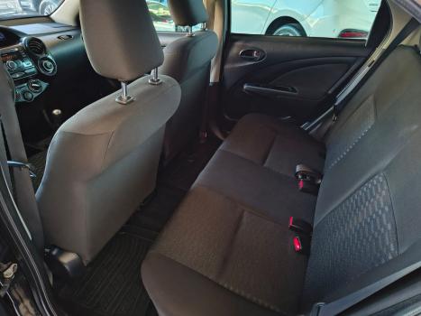 TOYOTA Etios Hatch 1.3 16V 4P FLEX X, Foto 14