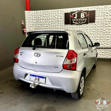 TOYOTA Etios Hatch 1.3 16V 4P FLEX X, Foto 10