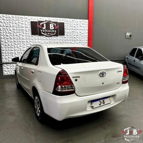 TOYOTA Etios Sedan 1.5 16V 4P FLEX X, Foto 8