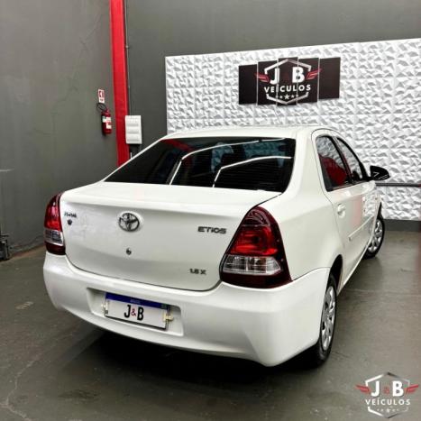 TOYOTA Etios Sedan 1.5 16V 4P FLEX X, Foto 9