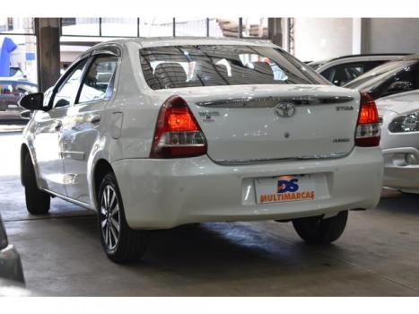 TOYOTA Etios Sedan 1.5 16V 4P FLEX PLATINUM, Foto 2