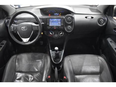 TOYOTA Etios Sedan 1.5 16V 4P FLEX PLATINUM, Foto 3