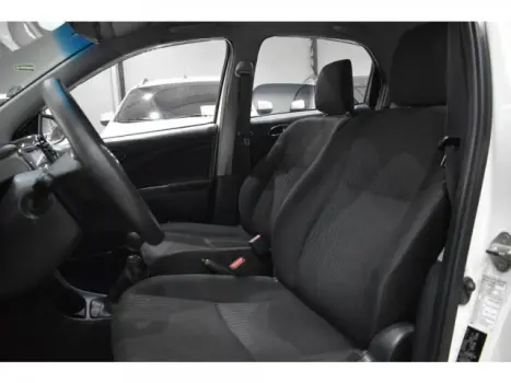 TOYOTA Etios Sedan 1.5 16V 4P FLEX X, Foto 6