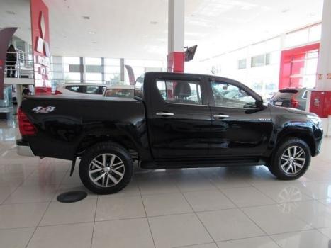 TOYOTA Hilux Caminhonete 2.8 16V SRX 4X4 DIESEL CABINE DUPLA AUTOMTICO, Foto 3