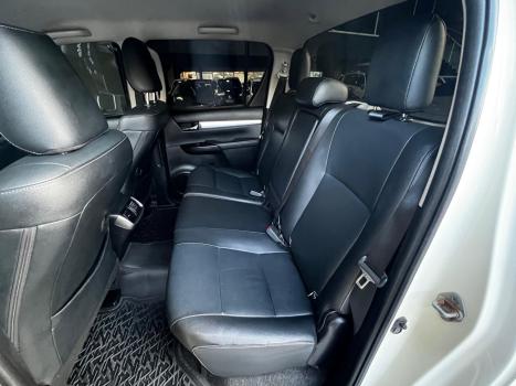 TOYOTA Hilux Caminhonete , Foto 14